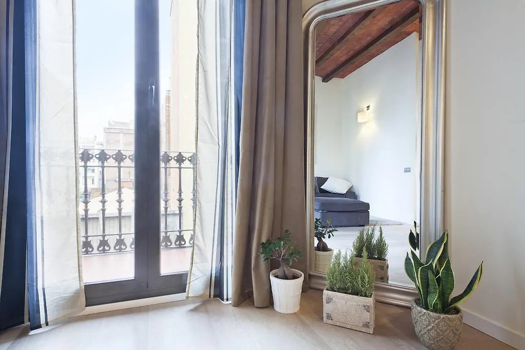 Aspasios Gran Via Suites Барселона Испания